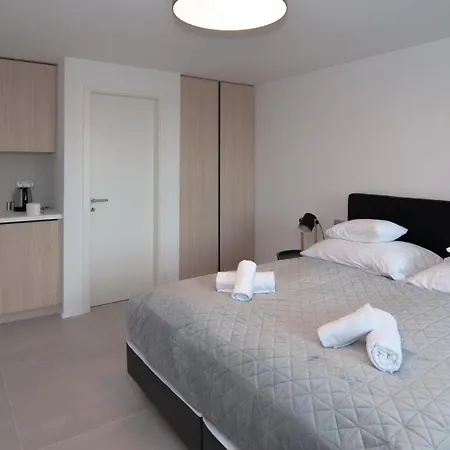 Skyline Apartament *