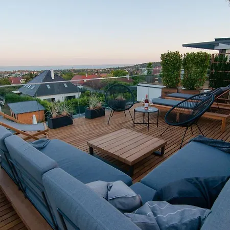 Skyline Apartament *