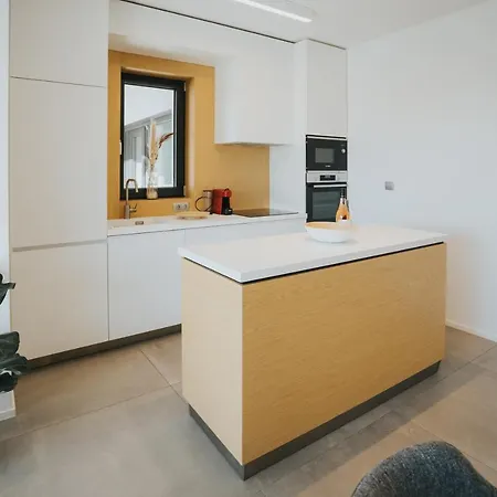 Skyline Apartament *