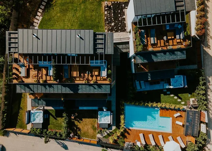 Skyline * 巴拉顿诺尔马迪